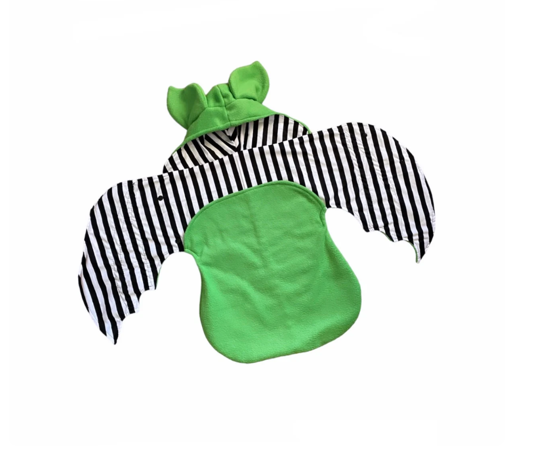 bat wings in green stripe on white background