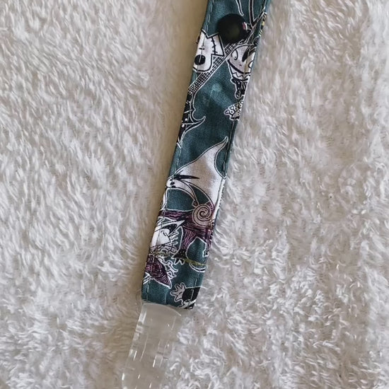 baby pacifier clip