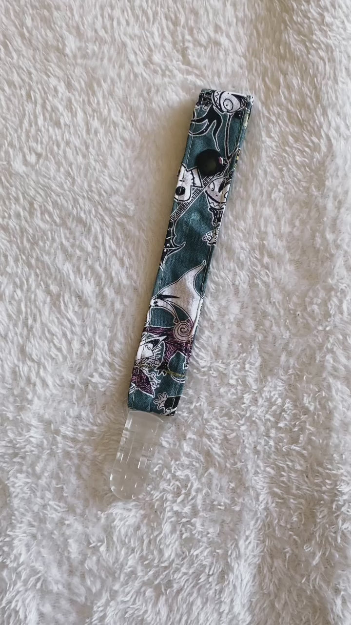 baby pacifier clip